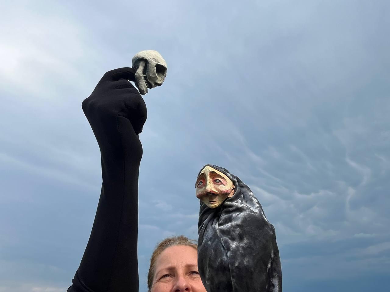Figurentheaterszenen von Babák Kollektiv